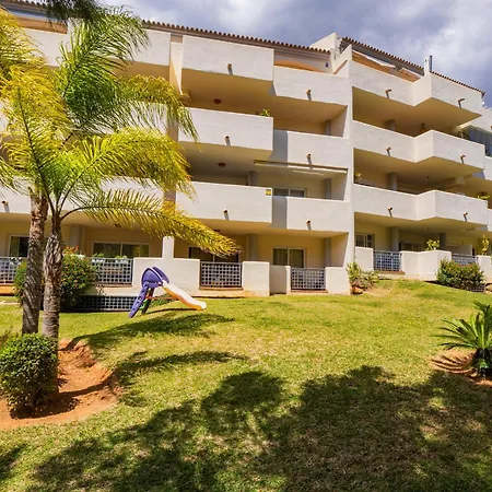Cubo's Santa Maria Hills 2b Apartment